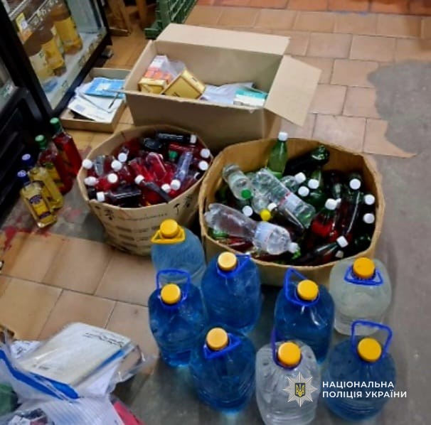 Жительку Кам’янського району судитимуть за незаконну торгівлю спиртним і тютюном