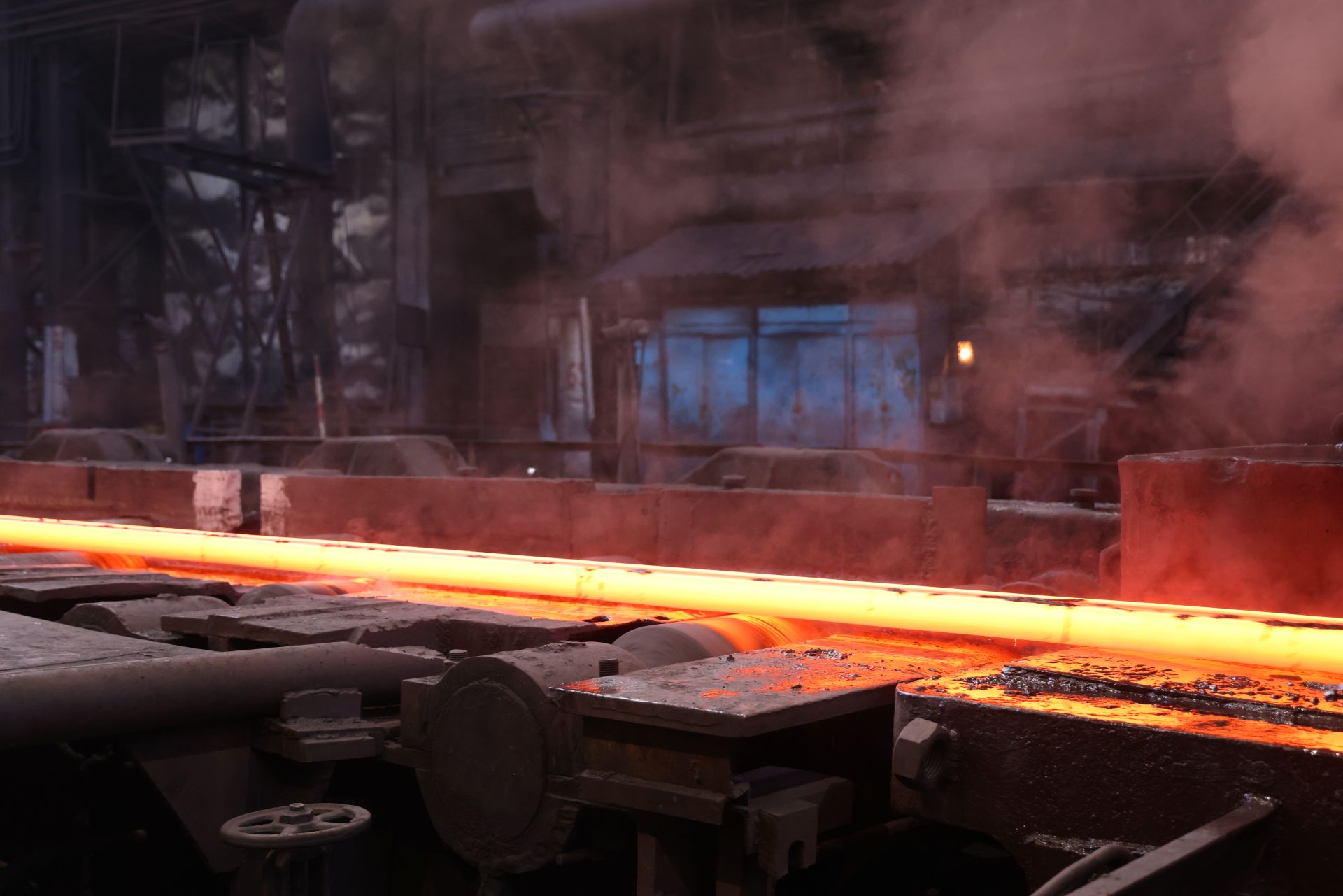 Профіль відбудови: на трубозаготівельному стані Каметсталі проведено дослідно-промислове освоєння швелера 16У