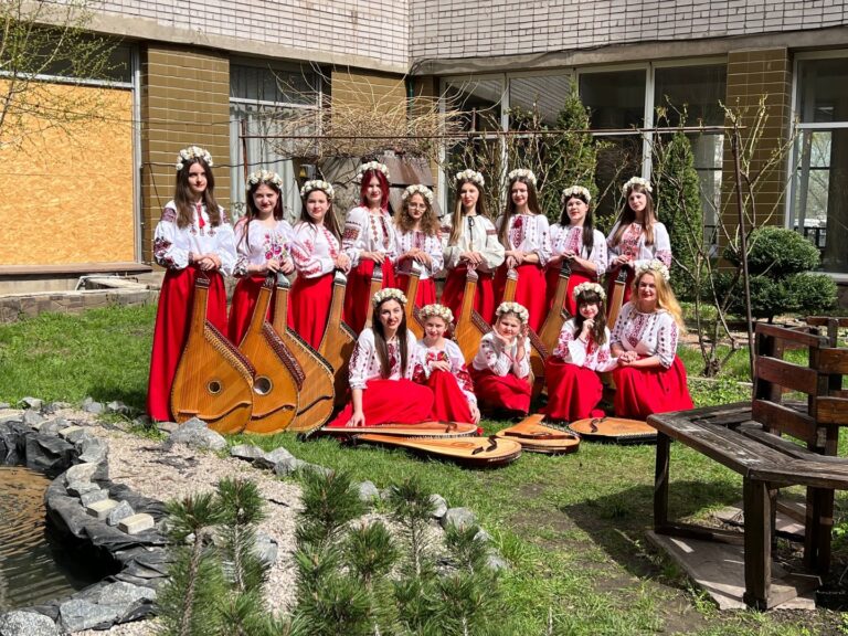 Музиканти з Кам’янського підкорили міжнародний конкурс "DniProFolk"