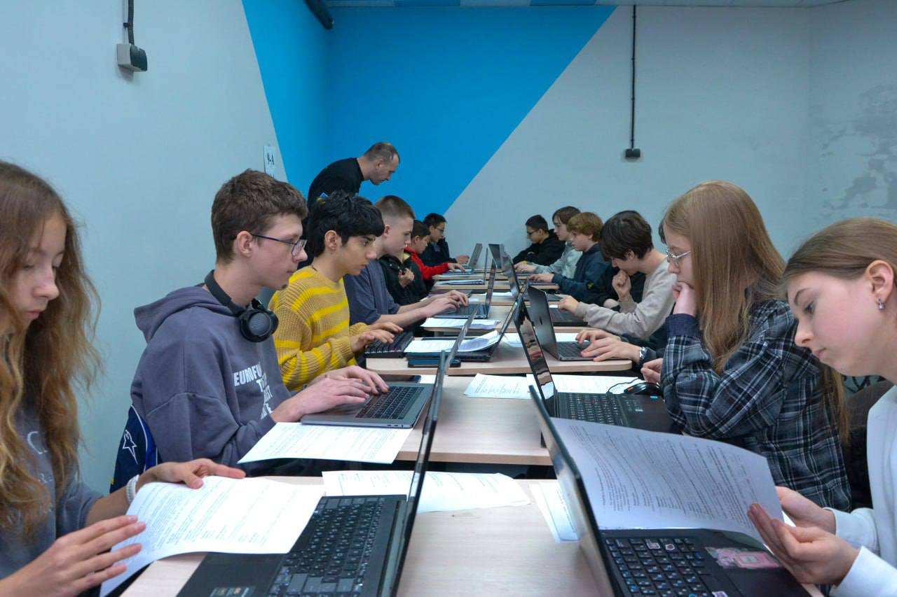 У Науковому ліцеї Кам’янського підбили підсумки Відкритої олімпіади імені Анатолія Лигуна