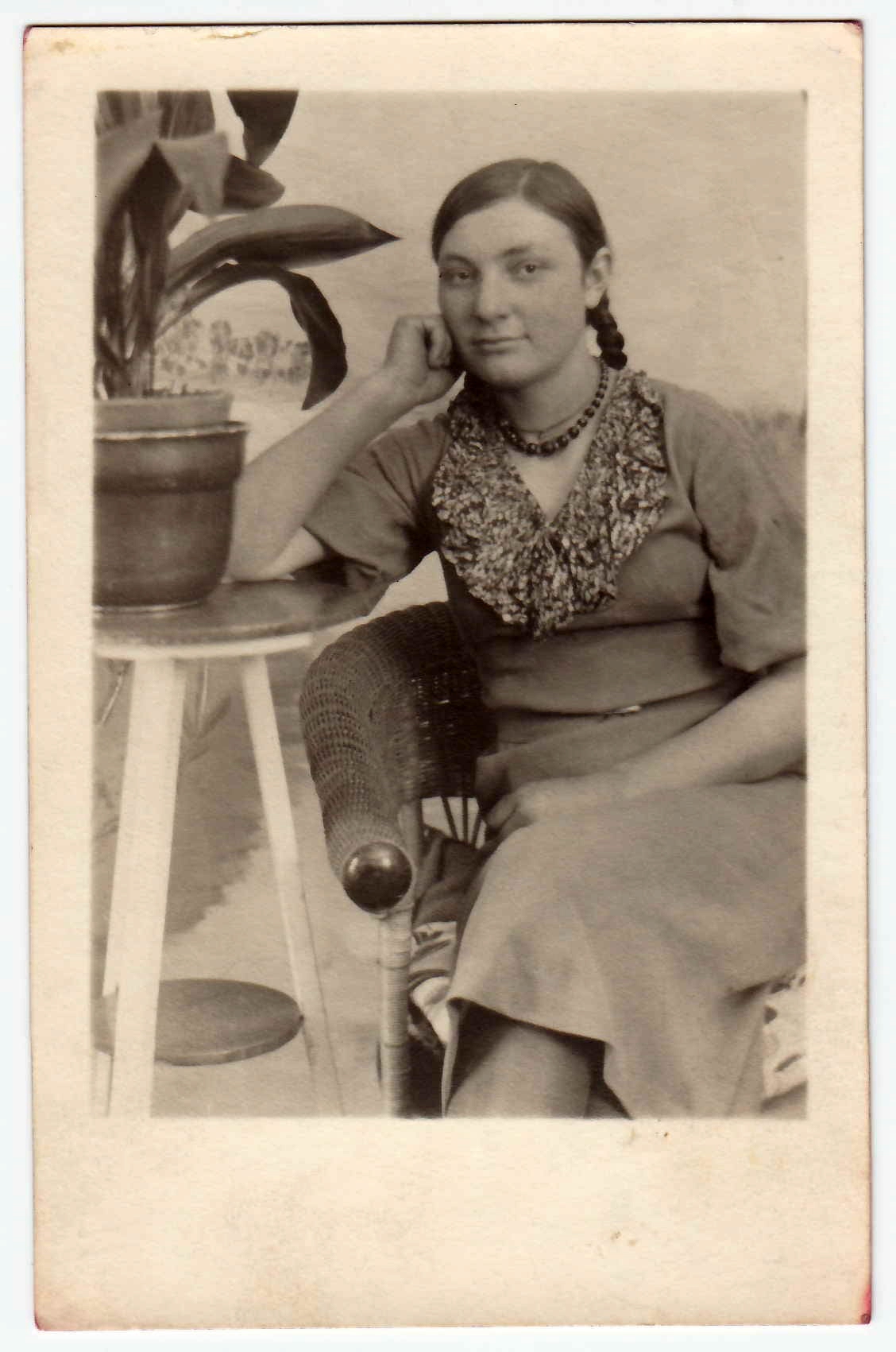 Музей Кам’янського розшукує родичів жертви нацизму Марії Головко