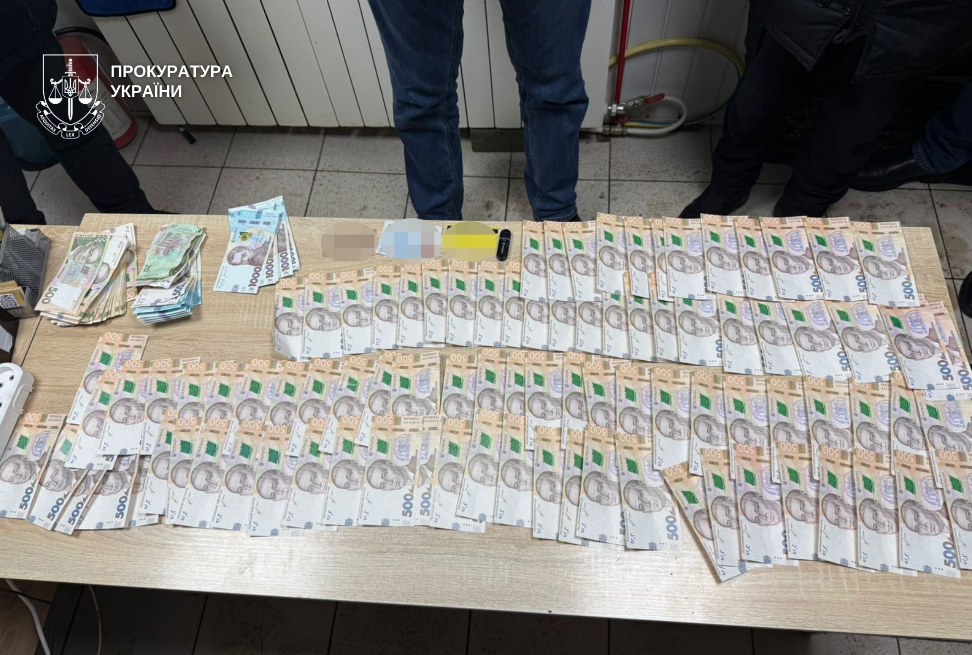 На Днепропетровщине депутат незаконно торговал местами на кладбище