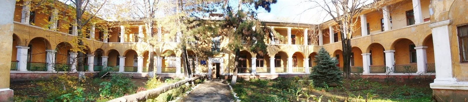 Бывший тубдиспансер в Каменском: из истории незаурядного здания