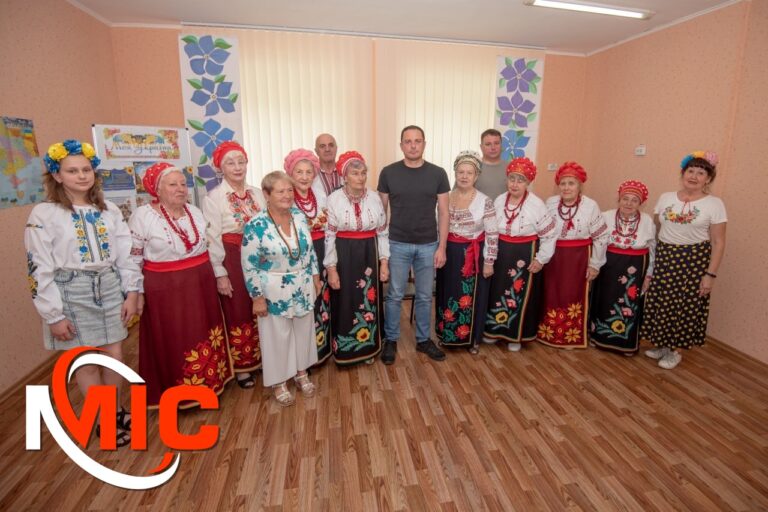 У Заводському відділі Центру надання соціальних послуг відбувся захід, присвячений Дню Української Державності