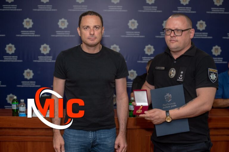 Міський голова Андрій Білоусов привітав правоохоронців Кам’янської громади з професійним святом