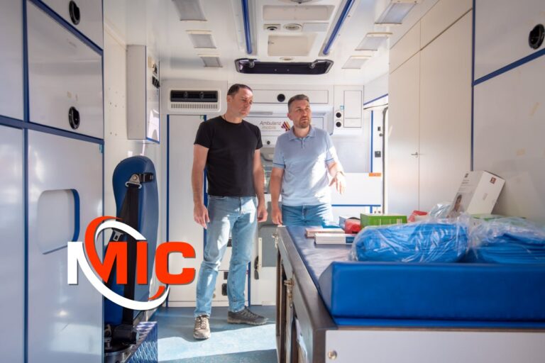 Кам’янське отримало медичний автомобіль для міської лікарні швидкої медичної допомоги