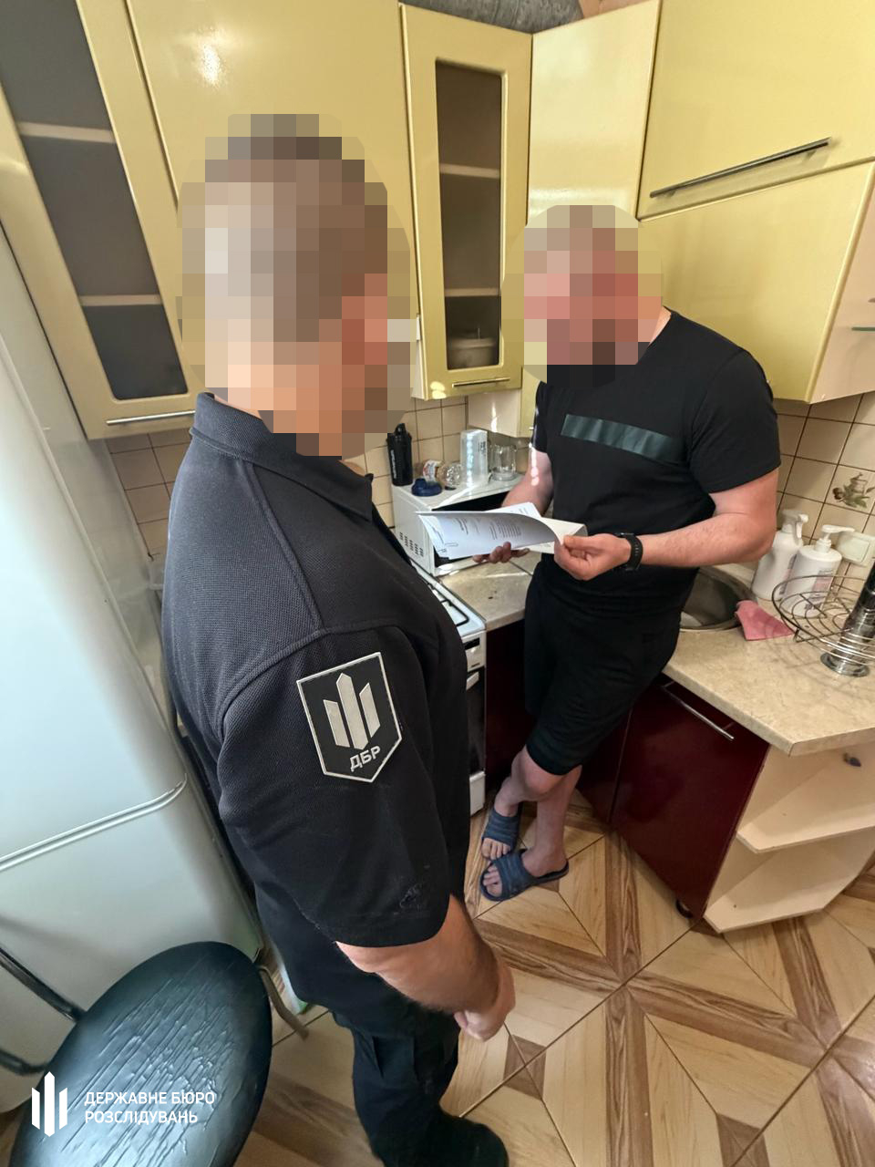 На Дніпропетровщині начальник підрозділу поліції охорони збирав 