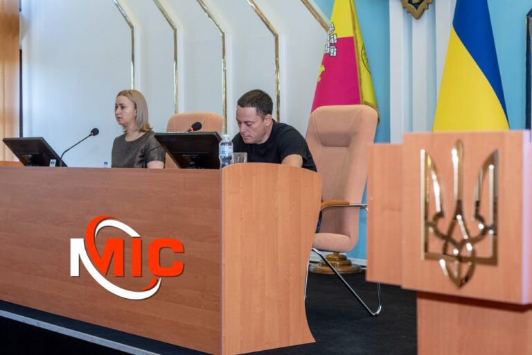 У Кам’янському провели засідання позачергової 93-ї сесії міської ради