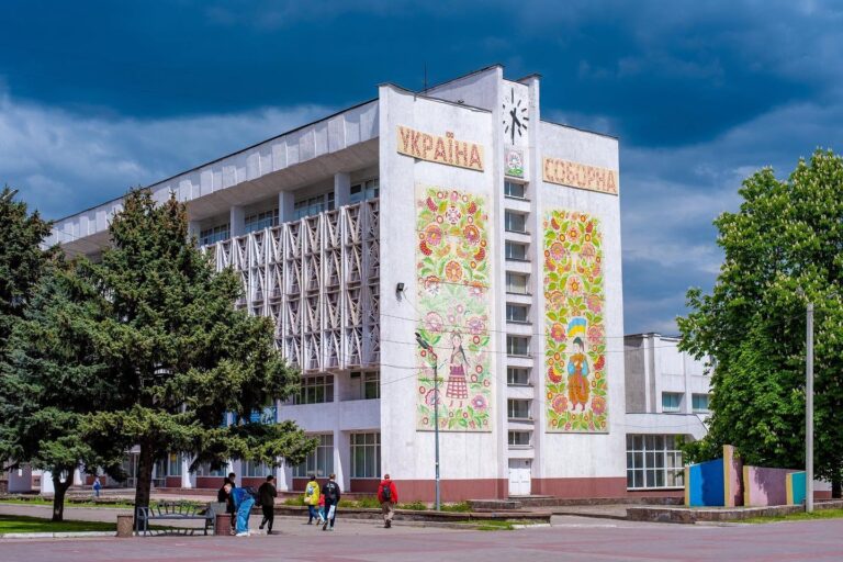 Рік тому в Кам’янському відновили роботу головного міського годинника
