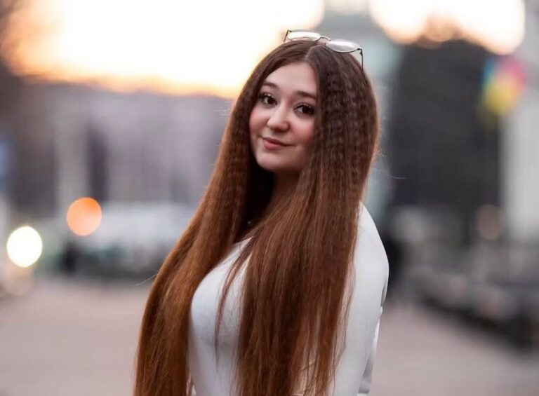 Студентку з Кам’янського відзначено стипендією Президента України