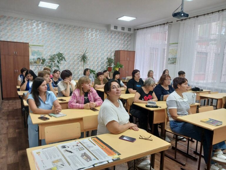 Безпека дітей — понад усе: у Гімназії №7 Кам’янського провели тренінг із мінної безпеки