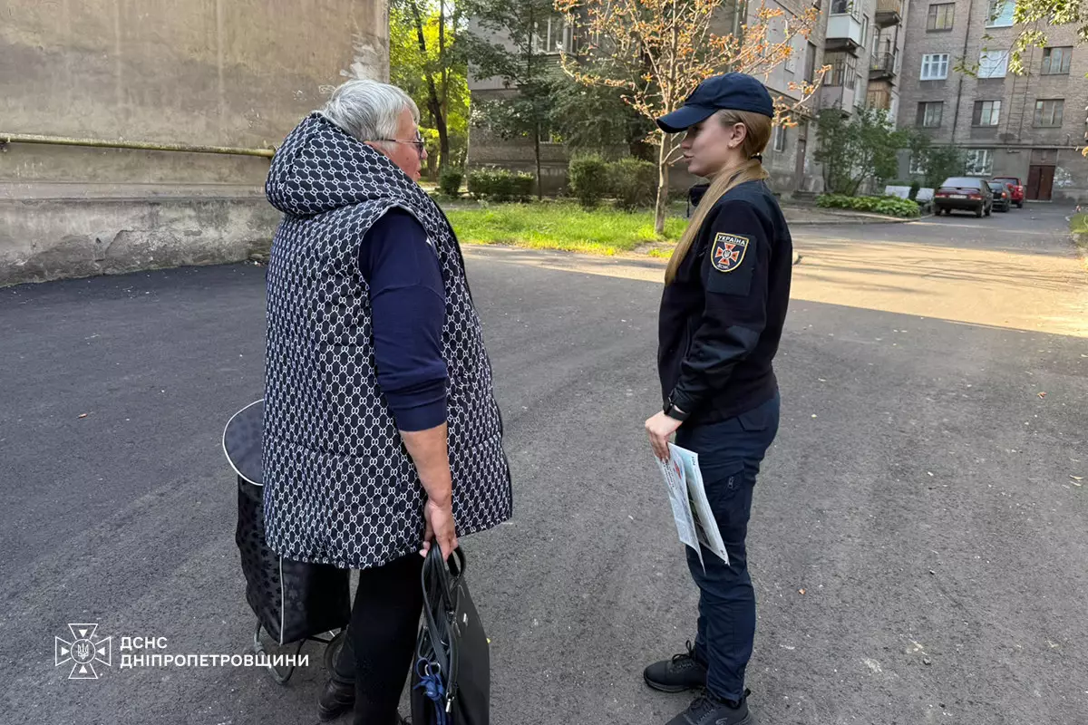 Рятувальники нагадують кам’янчанам правила пожежної безпеки напередодні холодів