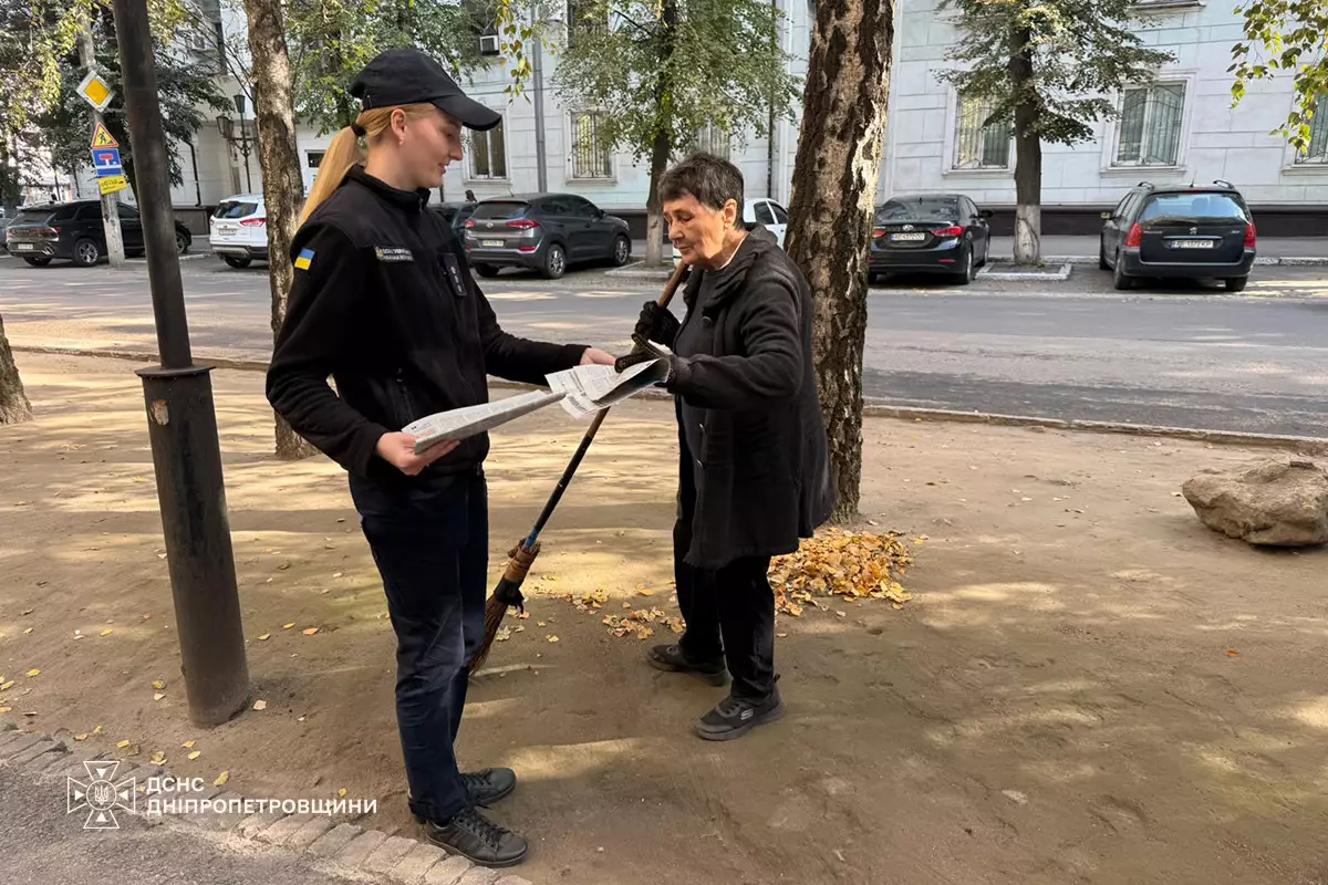 Рятувальники нагадують кам’янчанам правила пожежної безпеки напередодні холодів