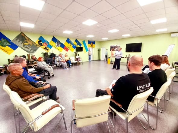 У Ветеранському просторі Кам’янського провели інформаційно-просвітницьку зустріч