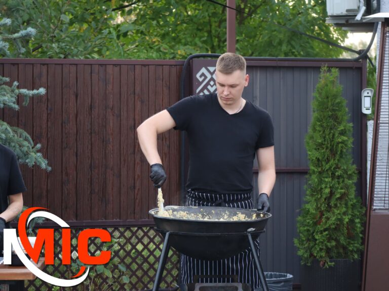 "Осінній казан" у Кам’янському: затишне свято смаку, українських традицій та благодійності